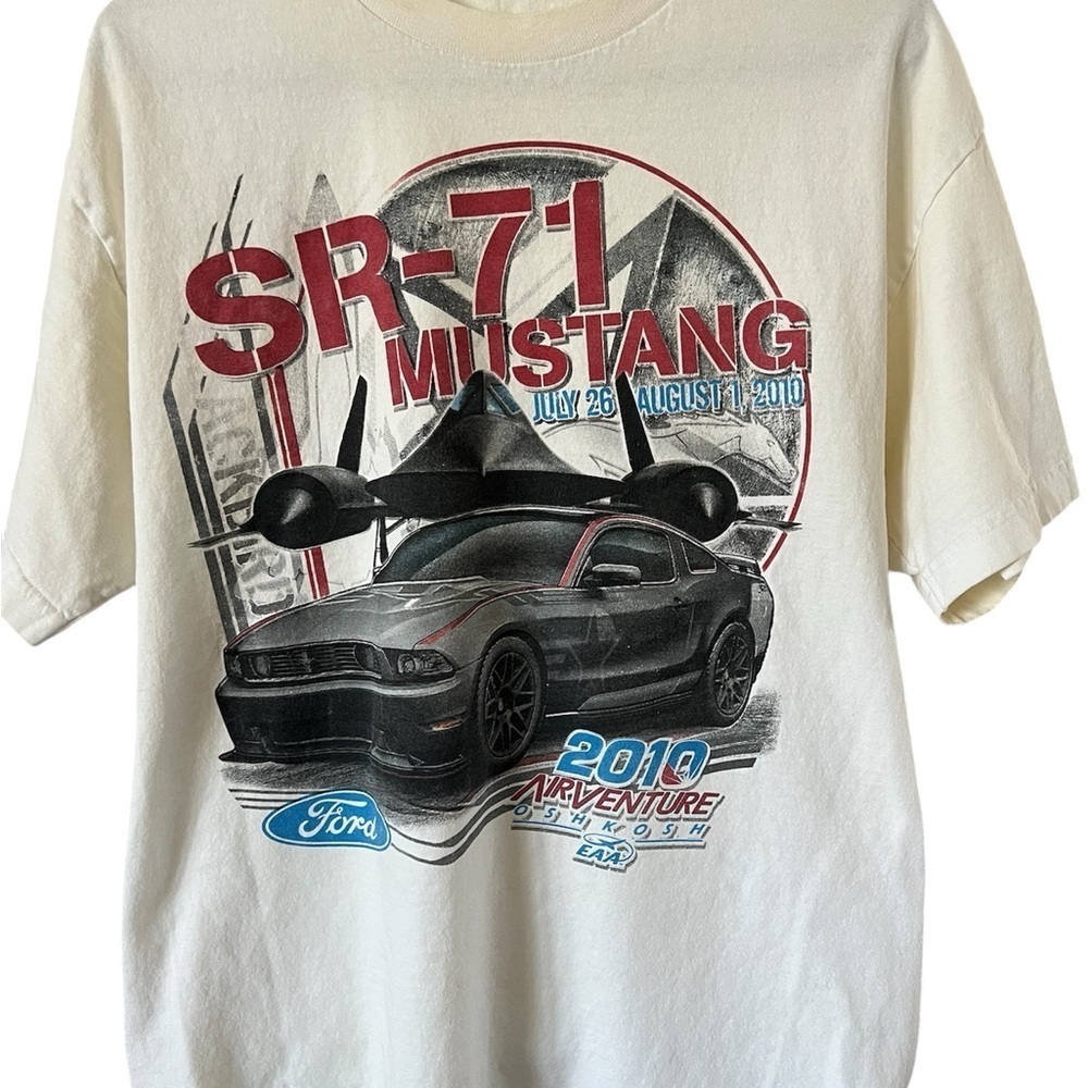 Gildan Cream Short Sleeve Mustang Tee